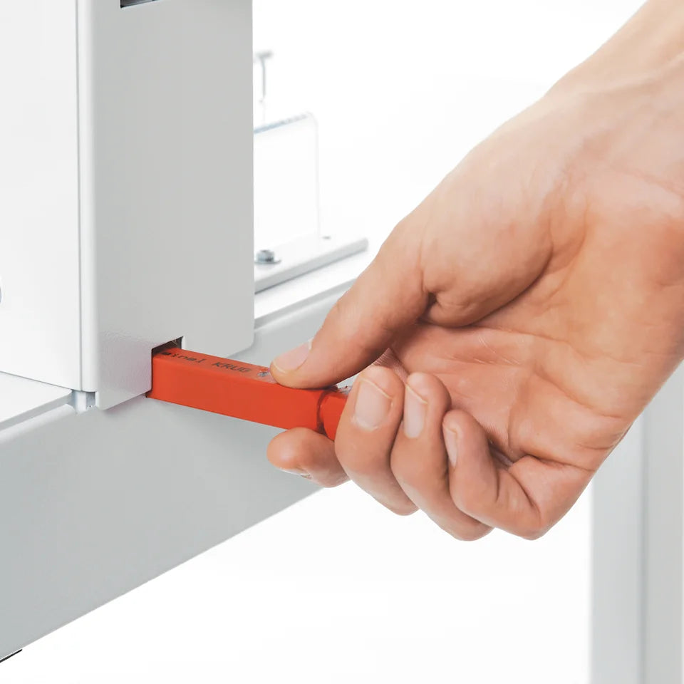 MBM Triumph 4305 Manual 16.8" Paper Cutter